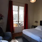Les Cygnes Hotel