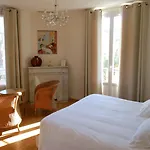 Les Cygnes Hotel
