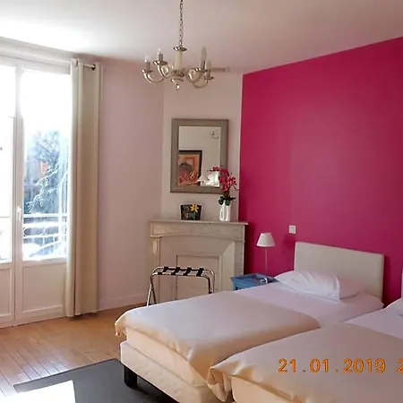 Les Cygnes Hotel