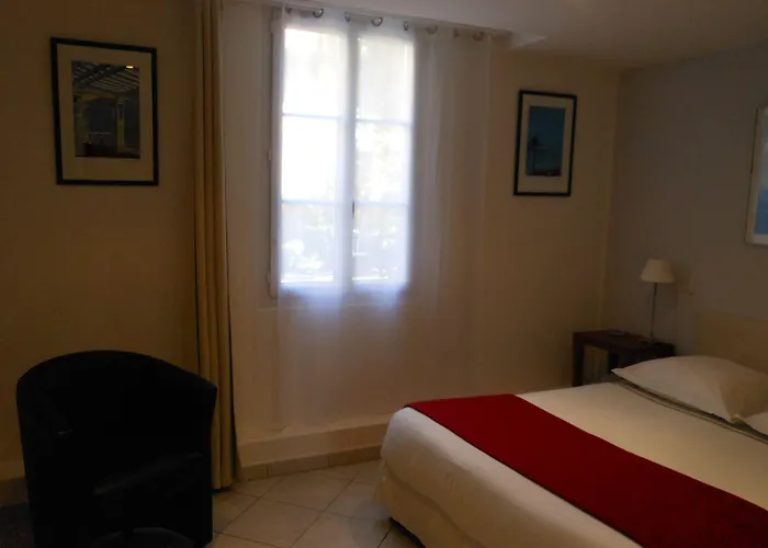 Hotel Les Cygnes 3*